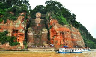 乐山大佛出什么事了